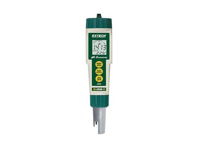 EC500: Waterproof ExStik® II pH/Conductivity Meter