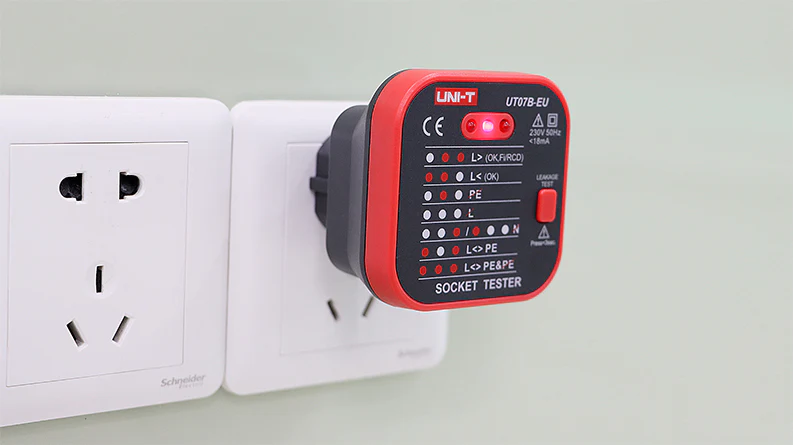 UT07B-EU Socket Tester