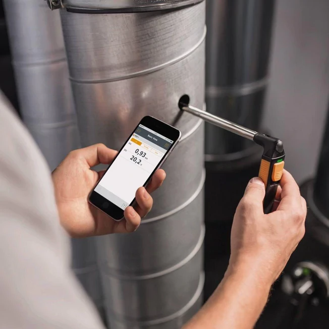 Testo 405 I : Thermal Anemometer With Smartphone Operation